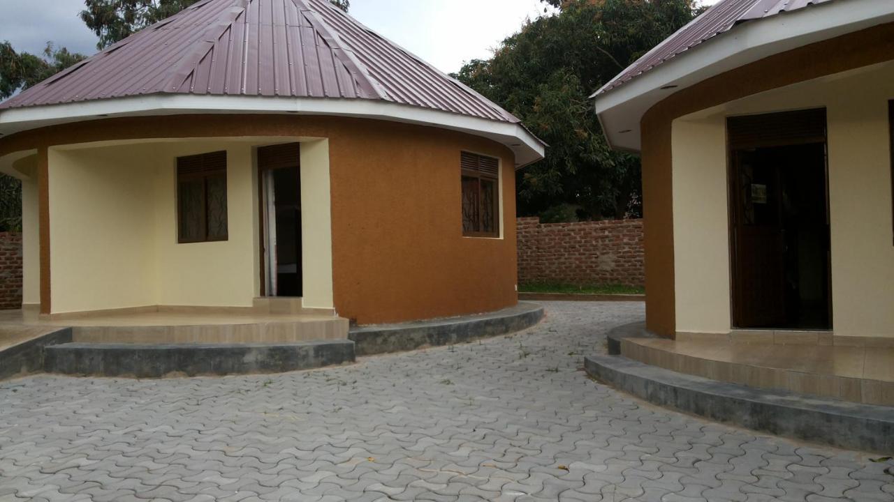 Kalalo Cottage Inn Pakwach Buitenkant foto