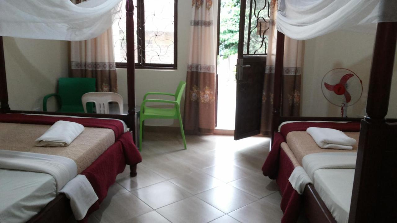 Kalalo Cottage Inn Pakwach Buitenkant foto