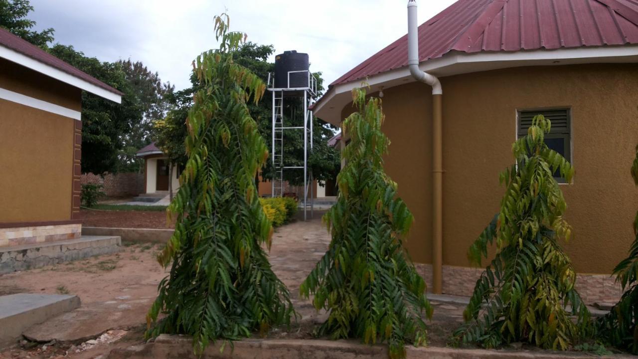 Kalalo Cottage Inn Pakwach Buitenkant foto