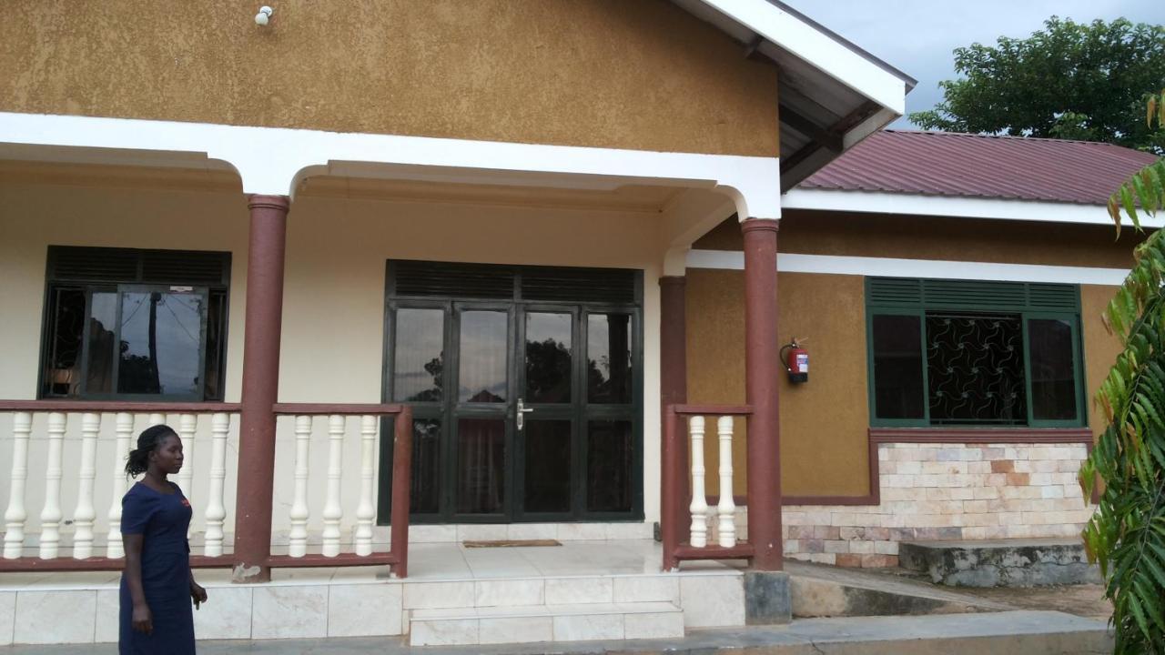 Kalalo Cottage Inn Pakwach Buitenkant foto