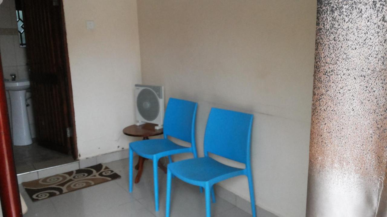 Kalalo Cottage Inn Pakwach Buitenkant foto
