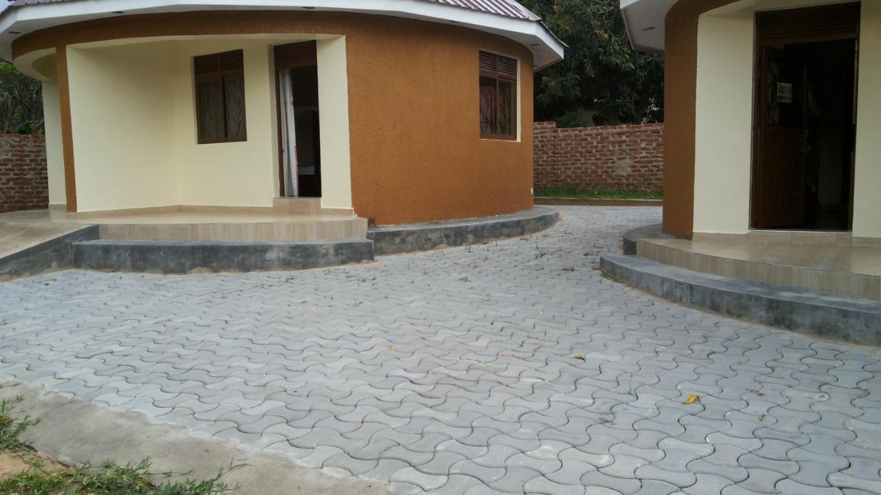 Kalalo Cottage Inn Pakwach Buitenkant foto