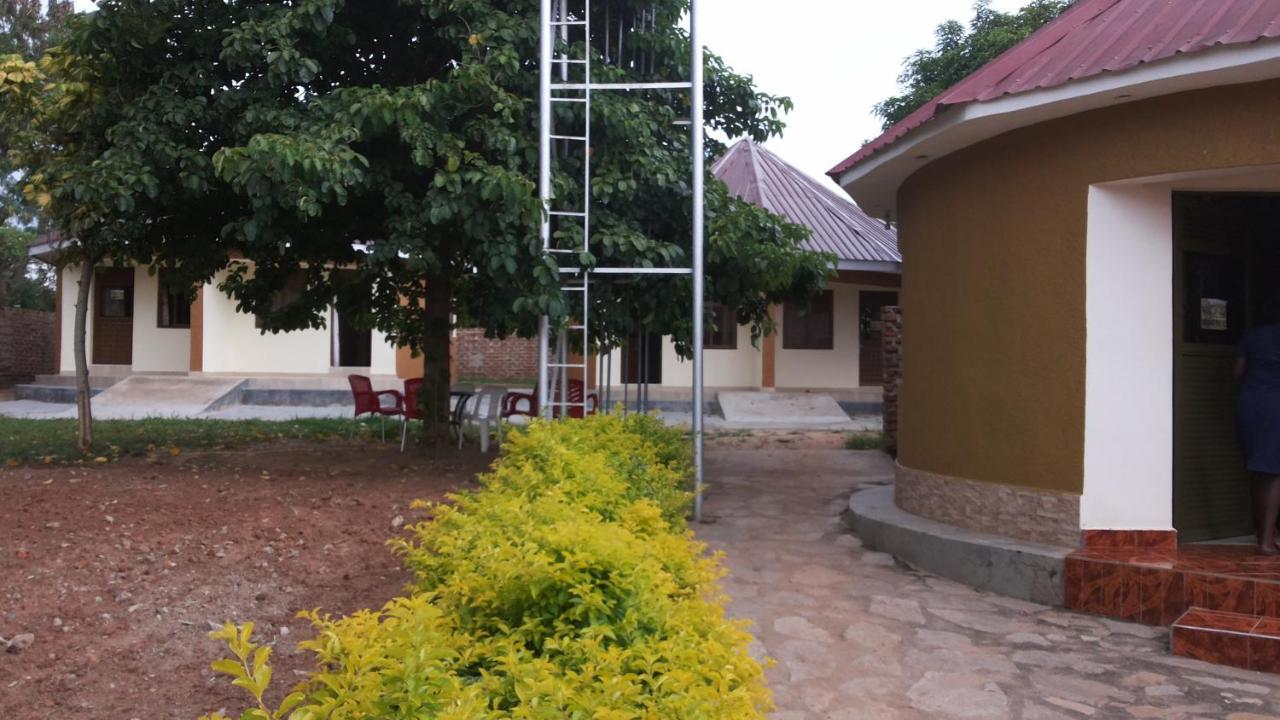 Kalalo Cottage Inn Pakwach Buitenkant foto