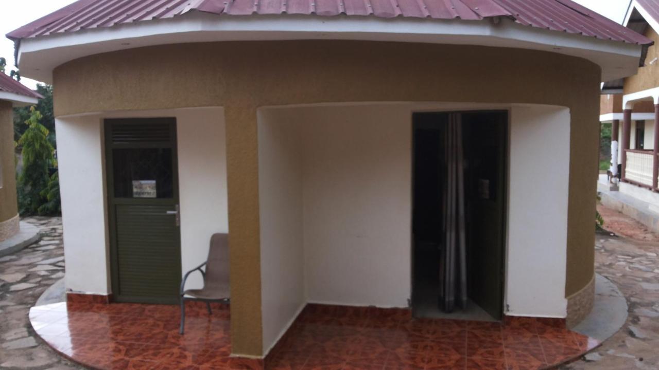 Kalalo Cottage Inn Pakwach Buitenkant foto
